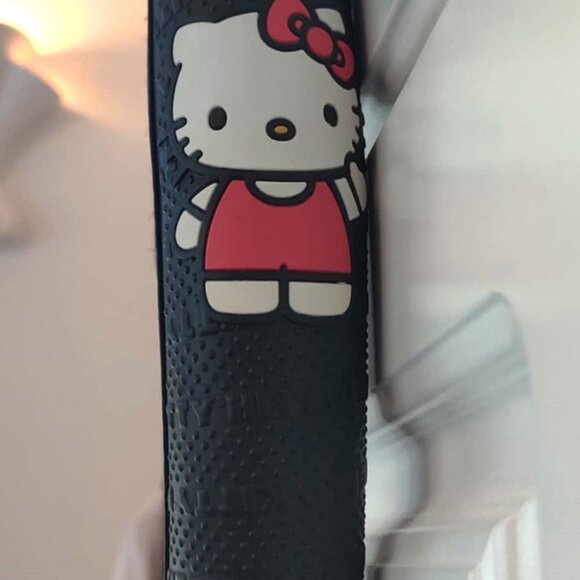 Hello Kitty Steering Wheel Cover, New - Picture 3 of 3
